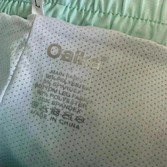 117. Oalka Women's Quick Dry Running Shorts Lined Workout Shorts with Pocket - Picture 4 of 6